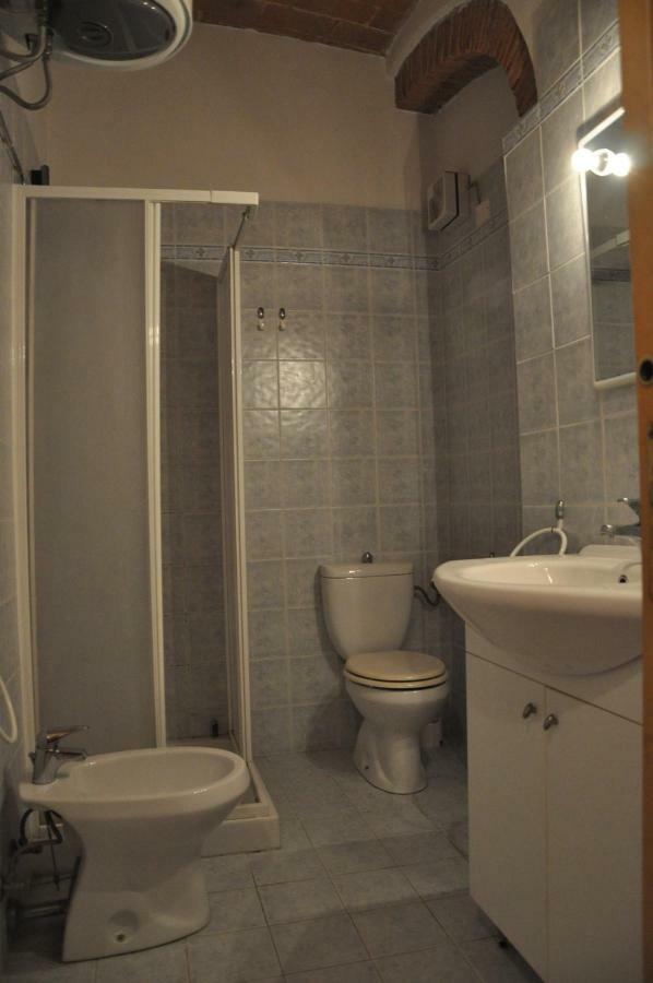 Ferienwohnung Monolocale Con Piscina S.Martino Riparbella Exterior foto